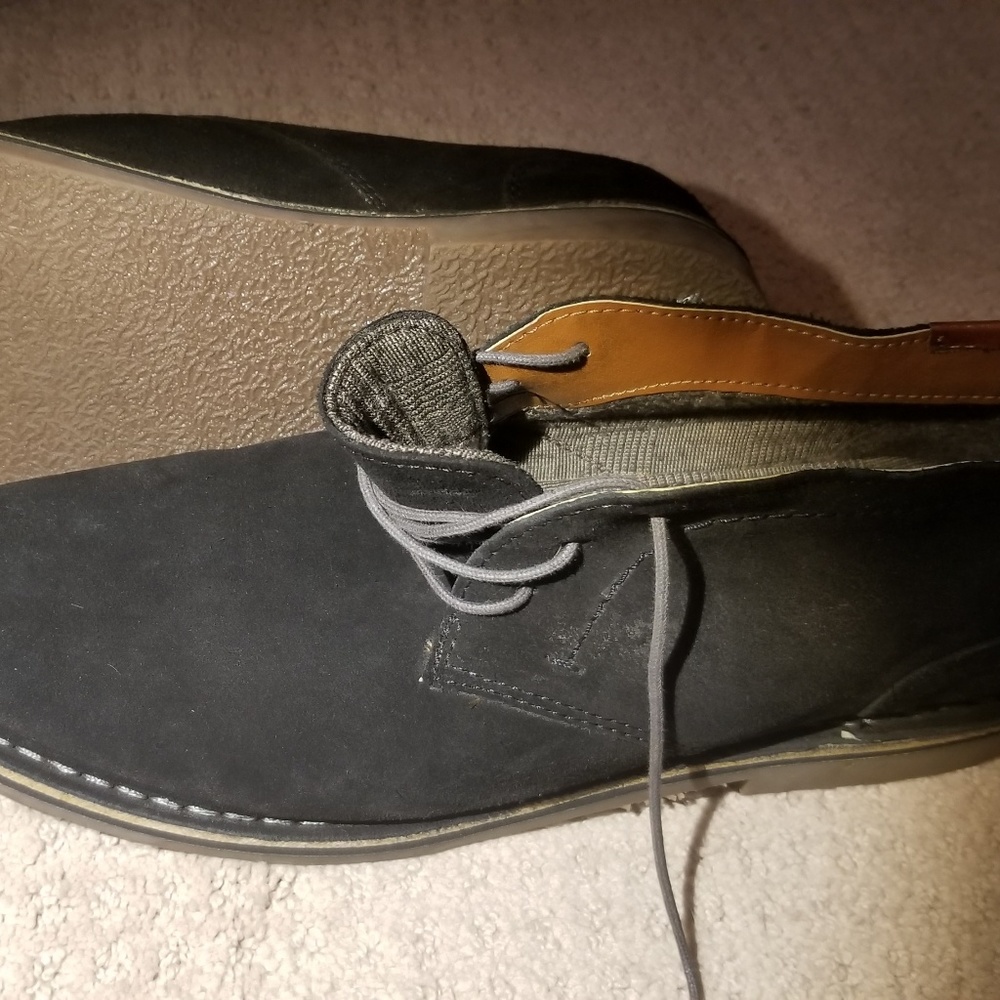 Size 11 Kenneth Cole Reaction shoes